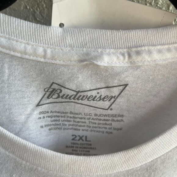Budweiser Men's White T-shirt - Picture 3 of 4